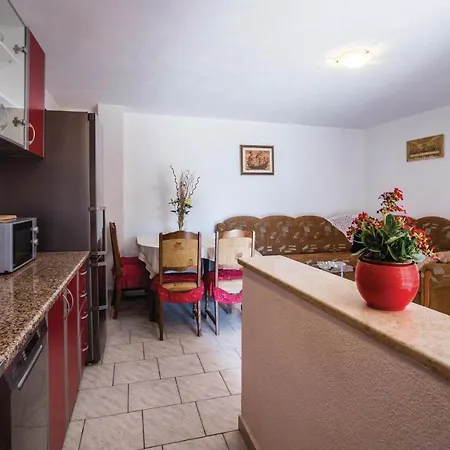 Apartment Amazing In Visnjan With Wifi *